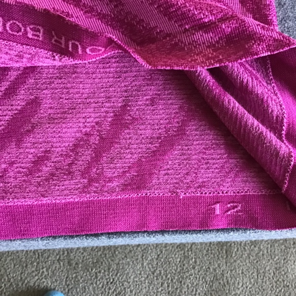 Lululemon AthleticavSwift Tech top size 12 - Picture 5 of 6